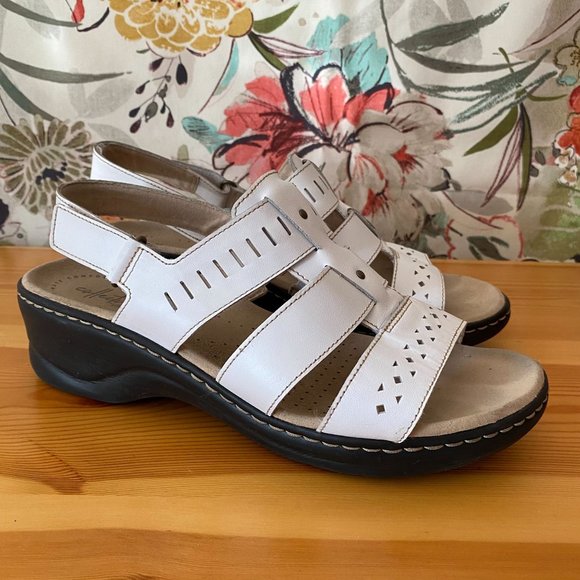 clarks womens sandals size 10